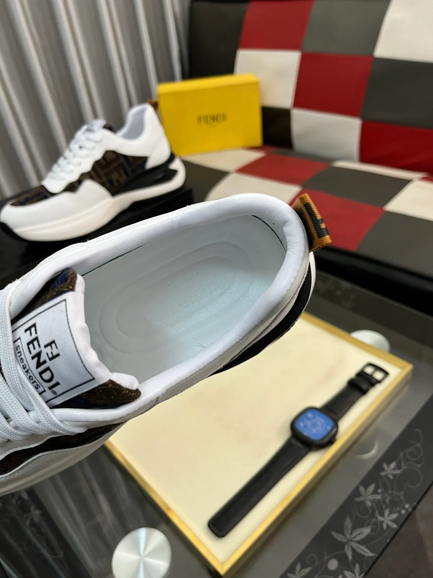 Men's Men's Shoes💰458⌚️⌚️[Fendi] Fendi's latest casual shoes for men! Available at counters simultaneously! A one-to-one replica of the original. All imported official website one-to-one cowhide fabric. The interior is made of top-grade sheepskin, and the original factory-supplied rubber outsole is used. Leading new fashion concepts. Matching code: 38-44. 4️⃣colors available